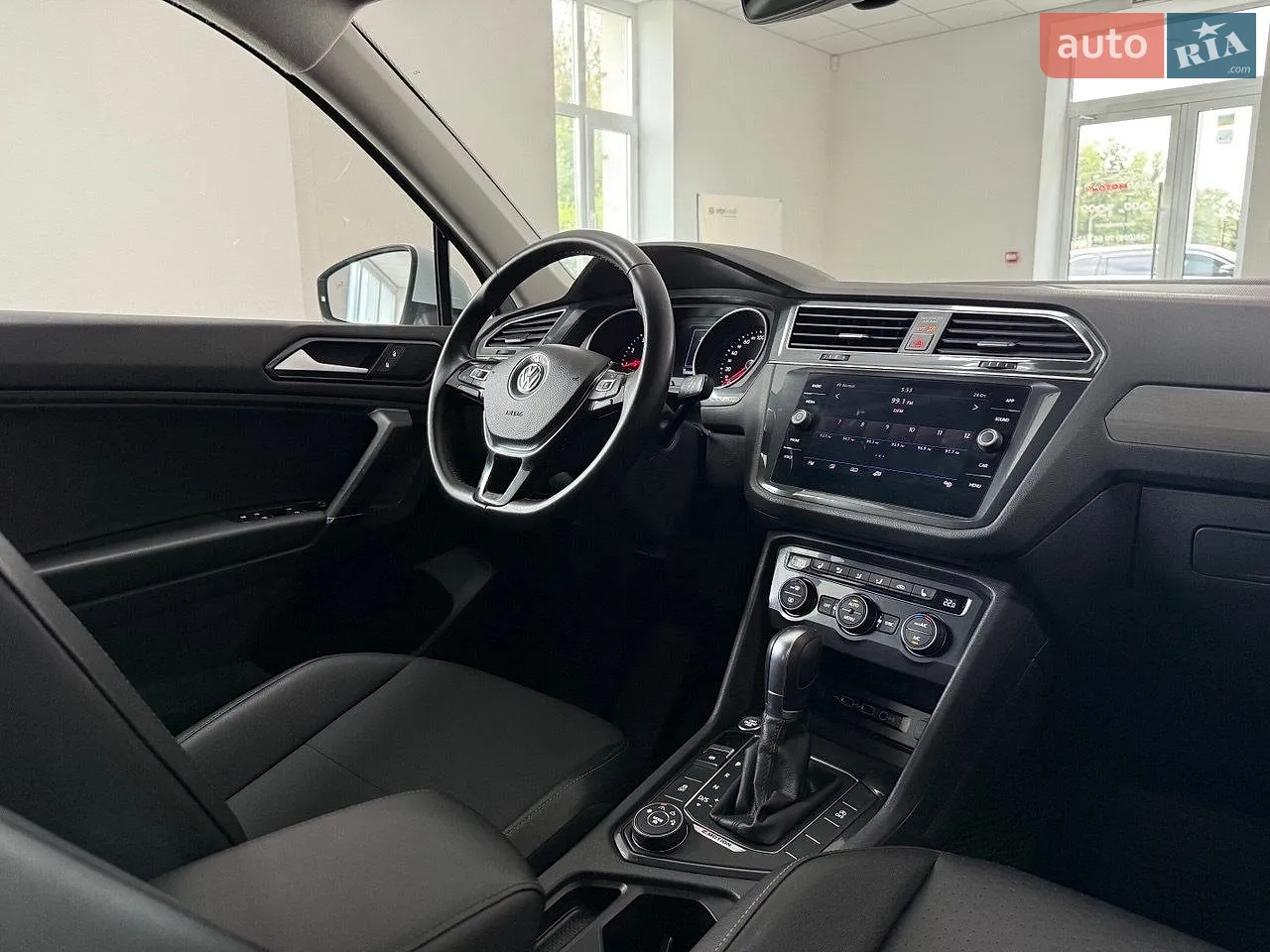 2018 Volkswagen Tiguan - мініатюра 9