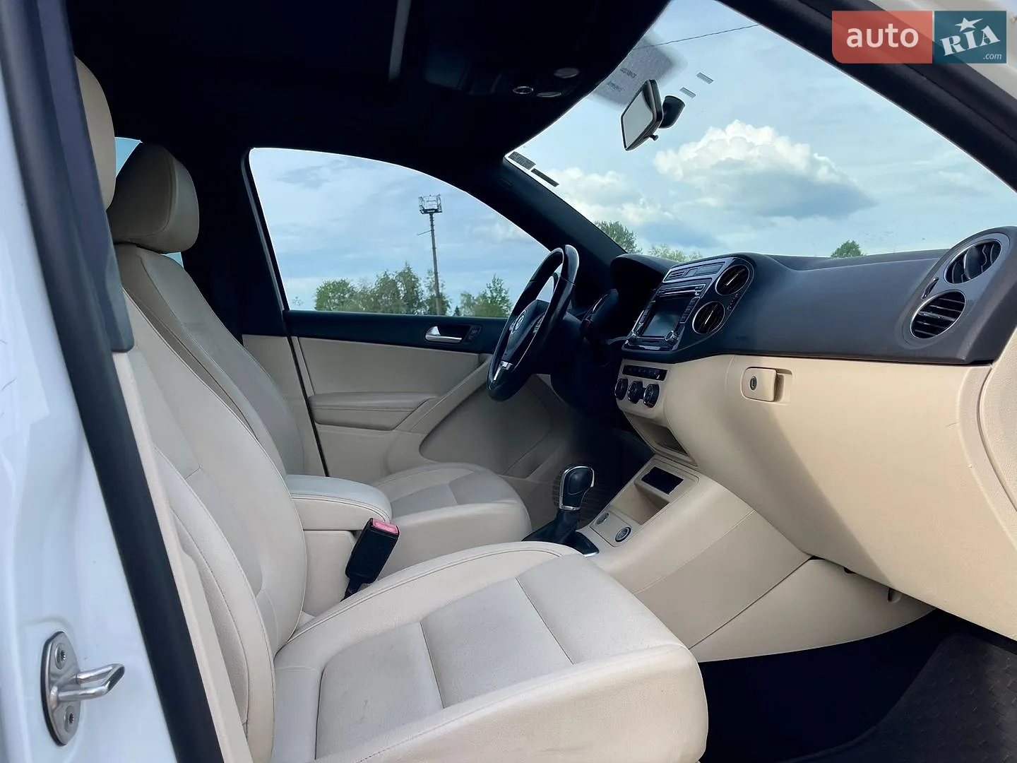 2014 Volkswagen Tiguan - мініатюра 21