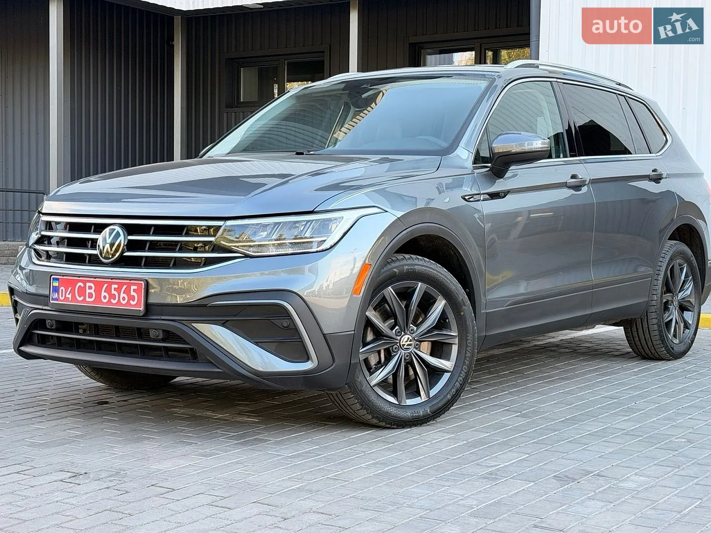 2022 Volkswagen Tiguan - мініатюра 8