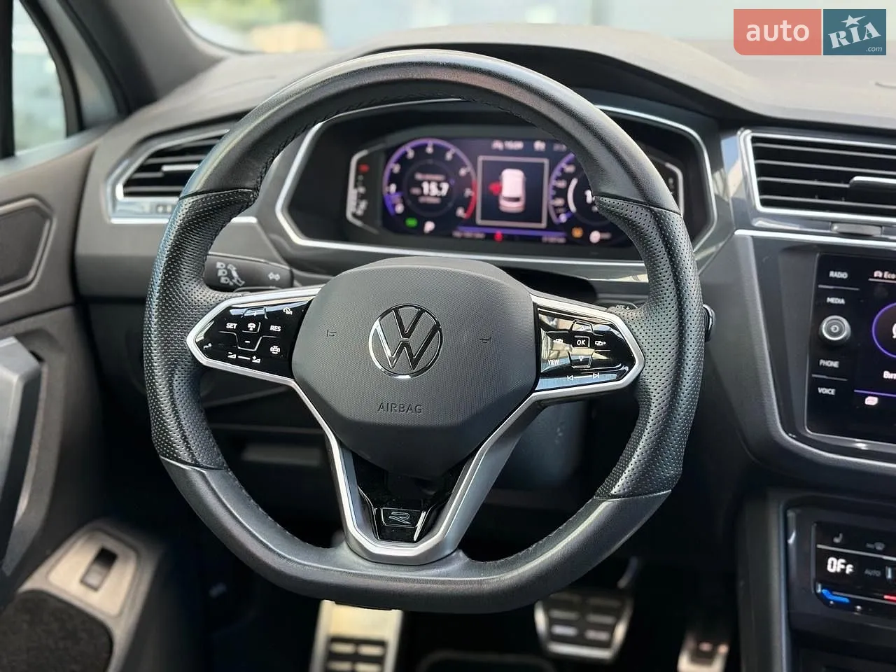 2023 Volkswagen Tiguan - мініатюра 33