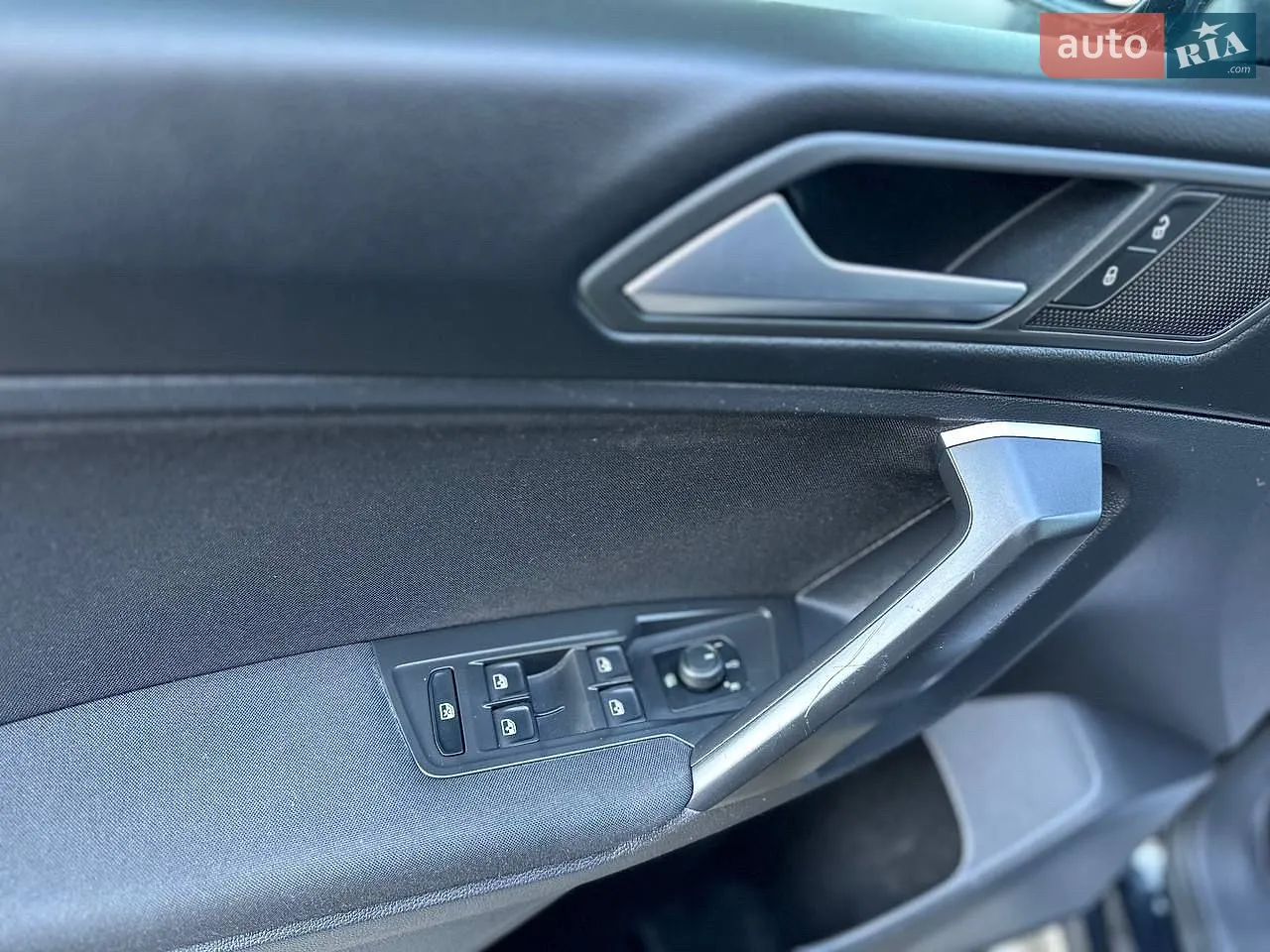 2021 Volkswagen Tiguan - мініатюра 43
