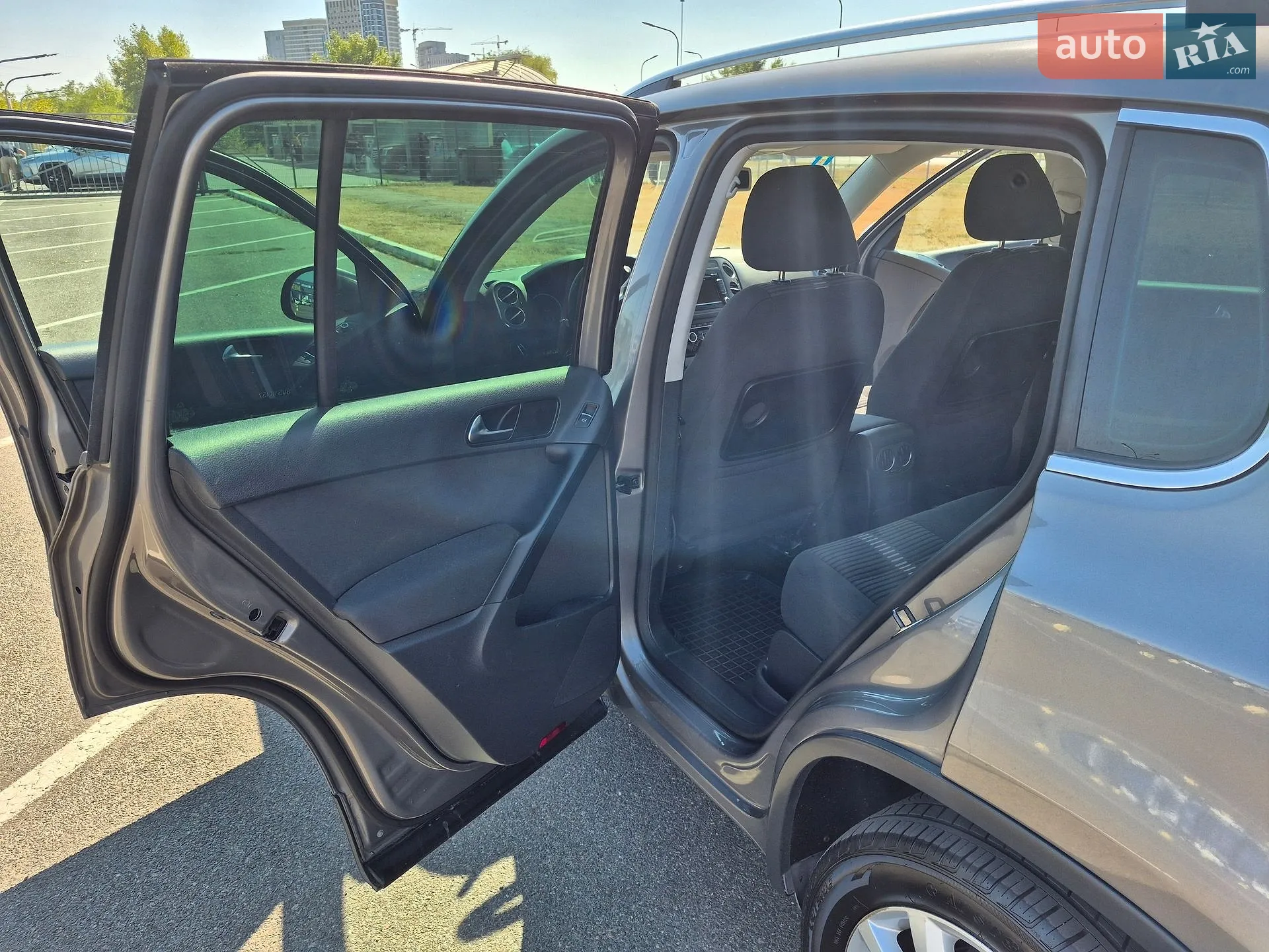 2010 Volkswagen Tiguan - мініатюра 15