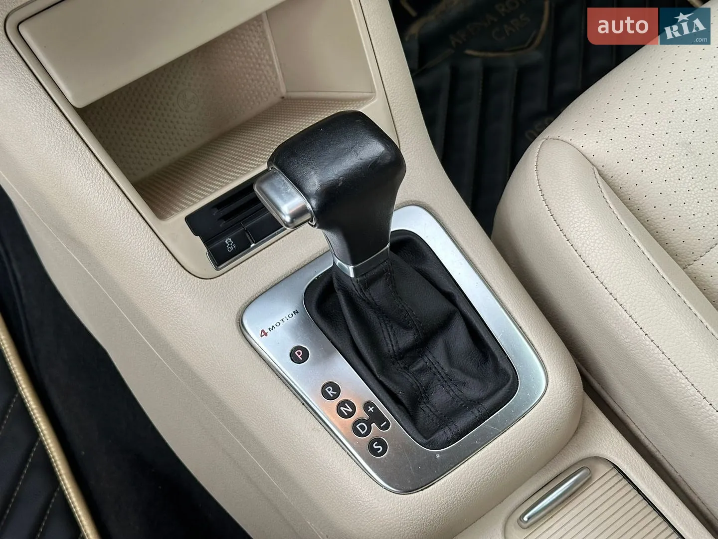 2010 Volkswagen Tiguan - мініатюра 34