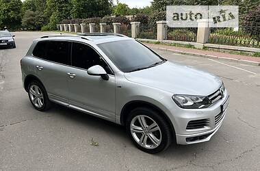 Внедорожник / Кроссовер Volkswagen Touareg R 2012 в Умани