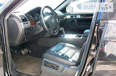 Позашляховик / Кросовер Volkswagen Touareg 2006 в Києві