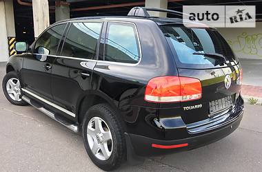 Внедорожник / Кроссовер Volkswagen Touareg 2005 в Киеве