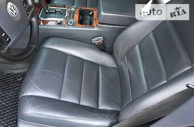 Внедорожник / Кроссовер Volkswagen Touareg 2005 в Киеве