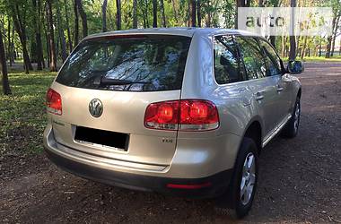 Внедорожник / Кроссовер Volkswagen Touareg 2006 в Днепре