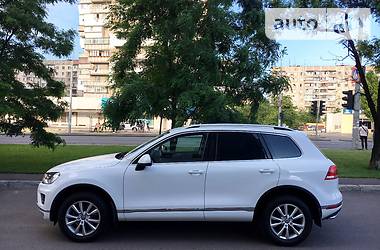 Внедорожник / Кроссовер Volkswagen Touareg 2016 в Одессе