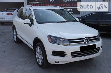 Позашляховик / Кросовер Volkswagen Touareg 2011 в Миколаєві