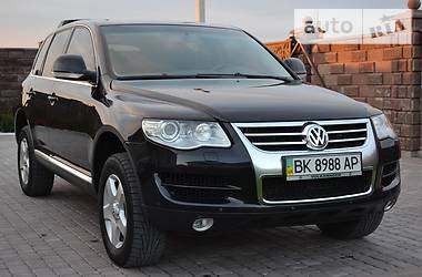 Внедорожник / Кроссовер Volkswagen Touareg 2008 в Ровно