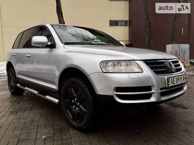 Внедорожник / Кроссовер Volkswagen Touareg 2003 в Днепре