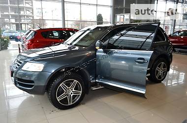 Внедорожник / Кроссовер Volkswagen Touareg 2004 в Хмельницком