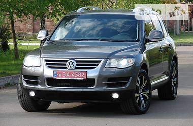 Позашляховик / Кросовер Volkswagen Touareg 2009 в Рівному
