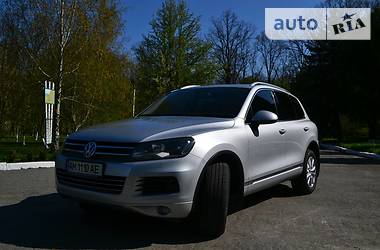 Внедорожник / Кроссовер Volkswagen Touareg 2012 в Житомире