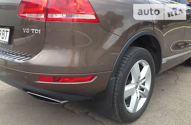 Внедорожник / Кроссовер Volkswagen Touareg 2010 в Бердянске