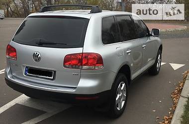 Внедорожник / Кроссовер Volkswagen Touareg 2005 в Киеве