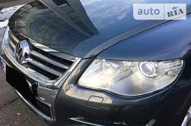 Внедорожник / Кроссовер Volkswagen Touareg 2008 в Киеве