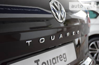 Позашляховик / Кросовер Volkswagen Touareg 2018 в Житомирі