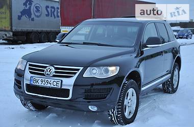 Внедорожник / Кроссовер Volkswagen Touareg 2007 в Ровно