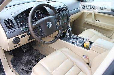 Внедорожник / Кроссовер Volkswagen Touareg 2005 в Николаеве