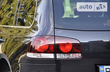 Внедорожник / Кроссовер Volkswagen Touareg 2007 в 