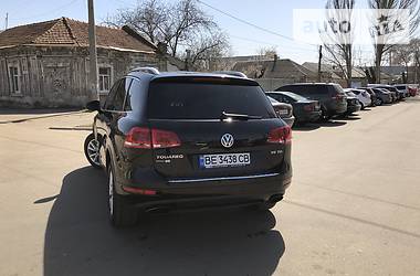 Внедорожник / Кроссовер Volkswagen Touareg 2013 в Николаеве