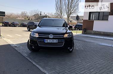 Внедорожник / Кроссовер Volkswagen Touareg 2013 в Николаеве