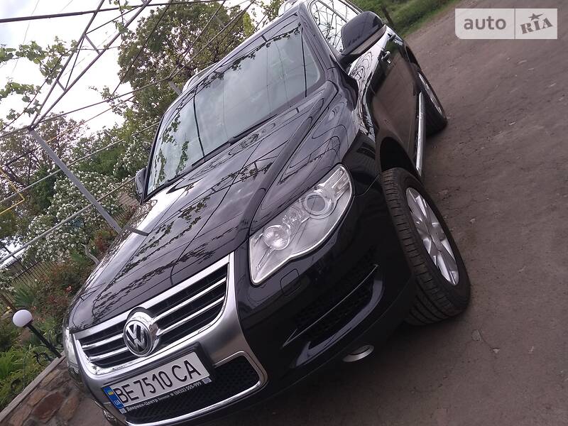 Внедорожник / Кроссовер Volkswagen Touareg 2008 в Первомайске