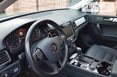 Позашляховик / Кросовер Volkswagen Touareg 2014 в 
