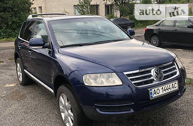 Позашляховик / Кросовер Volkswagen Touareg 2004 в 