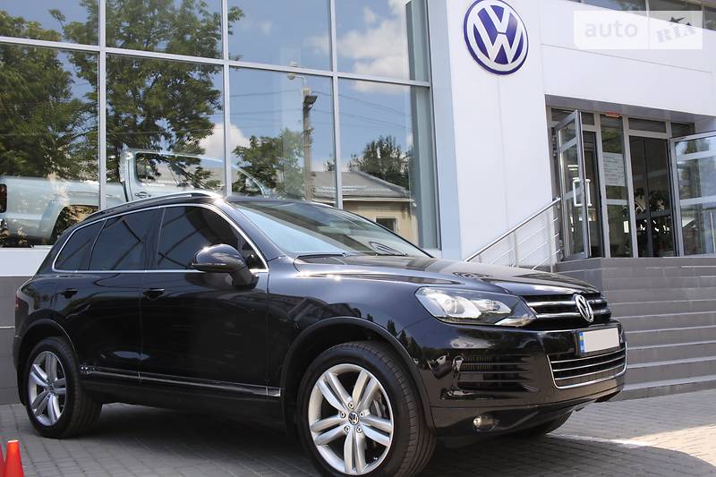 Позашляховик / Кросовер Volkswagen Touareg 2013 в Одесі