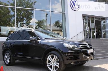 Позашляховик / Кросовер Volkswagen Touareg 2013 в Одесі