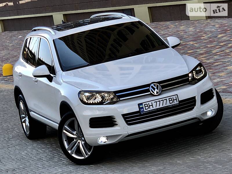 Внедорожник / Кроссовер Volkswagen Touareg 2013 в Одессе