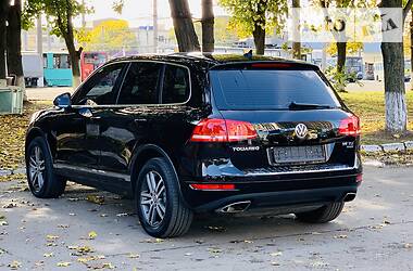 Внедорожник / Кроссовер Volkswagen Touareg 2012 в Одессе