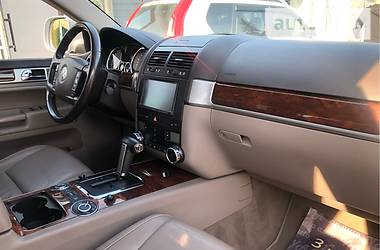 Позашляховик / Кросовер Volkswagen Touareg 2007 в 