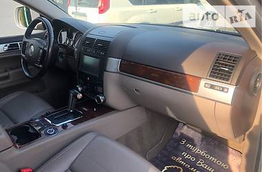 Позашляховик / Кросовер Volkswagen Touareg 2007 в 