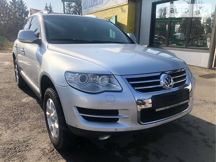 Позашляховик / Кросовер Volkswagen Touareg 2007 в 