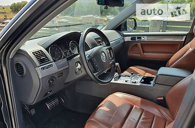 Позашляховик / Кросовер Volkswagen Touareg 2007 в 