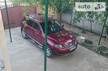 Внедорожник / Кроссовер Volkswagen Touareg 2006 в Таврийске