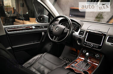 Внедорожник / Кроссовер Volkswagen Touareg 2012 в Одессе