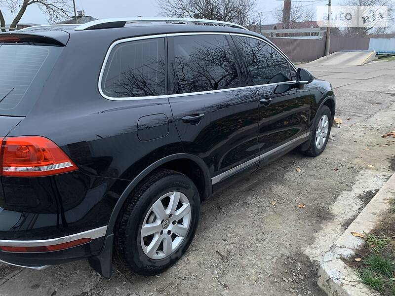 Позашляховик / Кросовер Volkswagen Touareg 2017 в Кропивницькому