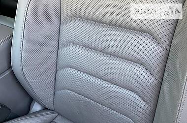 Позашляховик / Кросовер Volkswagen Touareg 2018 в 