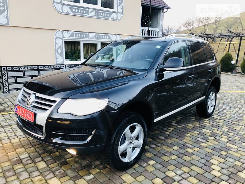 Позашляховик / Кросовер Volkswagen Touareg 2008 в 