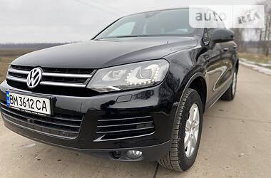 Позашляховик / Кросовер Volkswagen Touareg 2012 в 