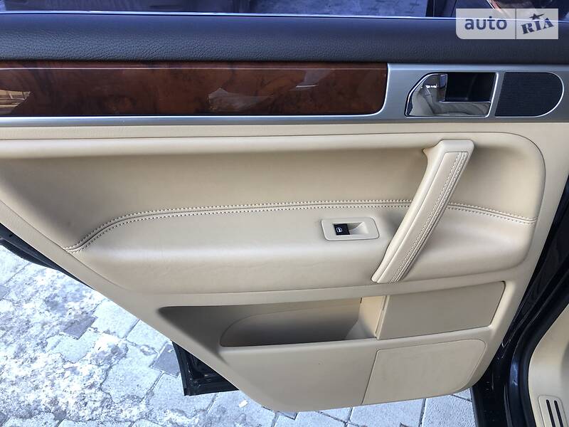 Позашляховик / Кросовер Volkswagen Touareg 2008 в Кривому Розі