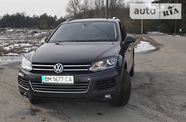 Позашляховик / Кросовер Volkswagen Touareg 2012 в 
