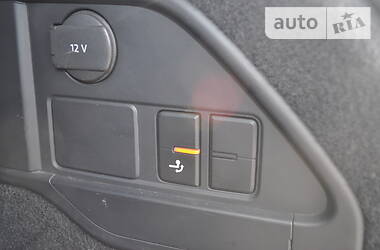 Позашляховик / Кросовер Volkswagen Touareg 2012 в 