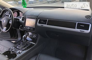 Позашляховик / Кросовер Volkswagen Touareg 2017 в 