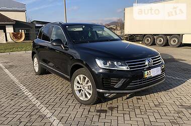 Позашляховик / Кросовер Volkswagen Touareg 2017 в 